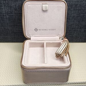 Kendra Scott Leather Jewelery Box